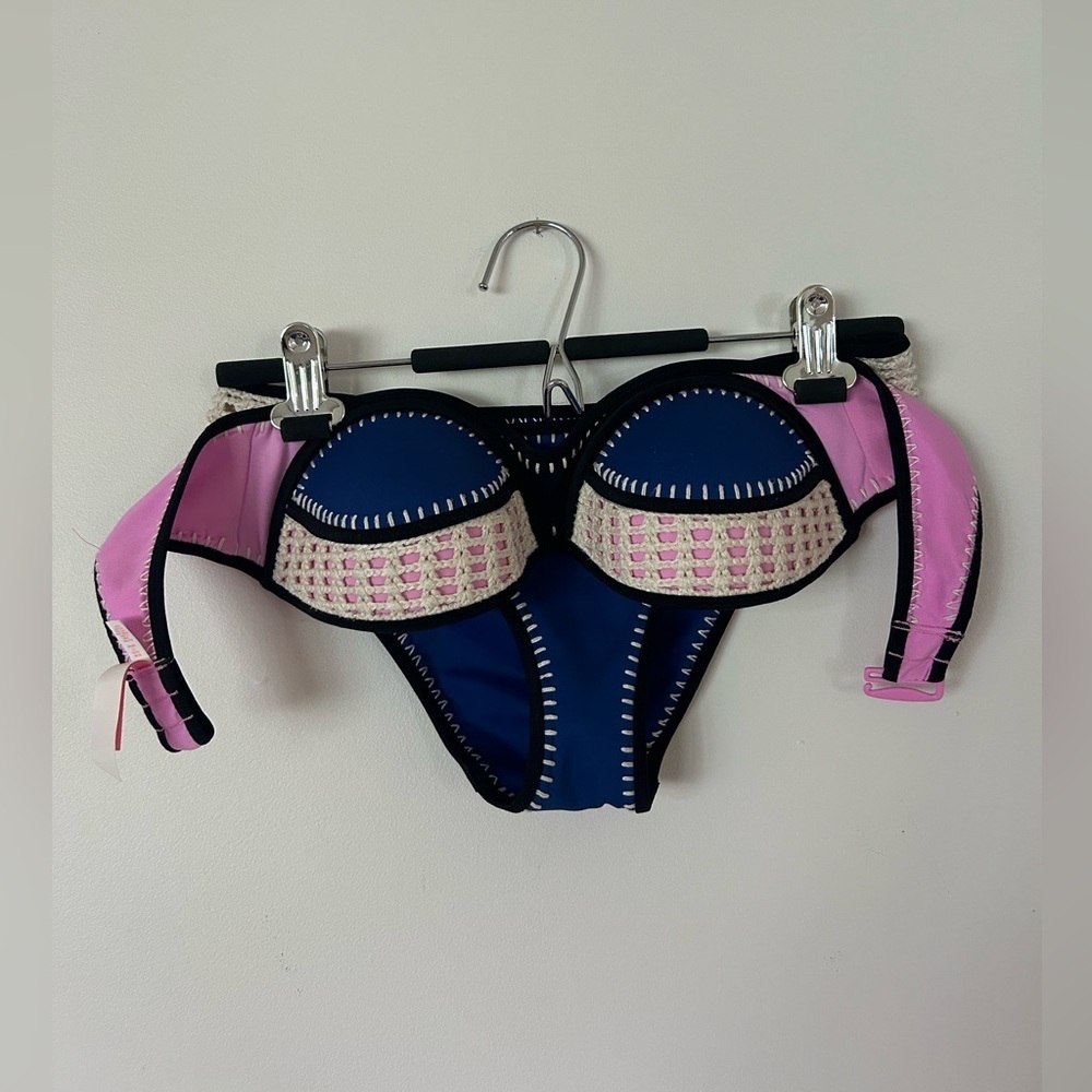 NWOT Size 34C Victoria’s Secret Strapless Bikini Top & Size Small Bikini Bottom